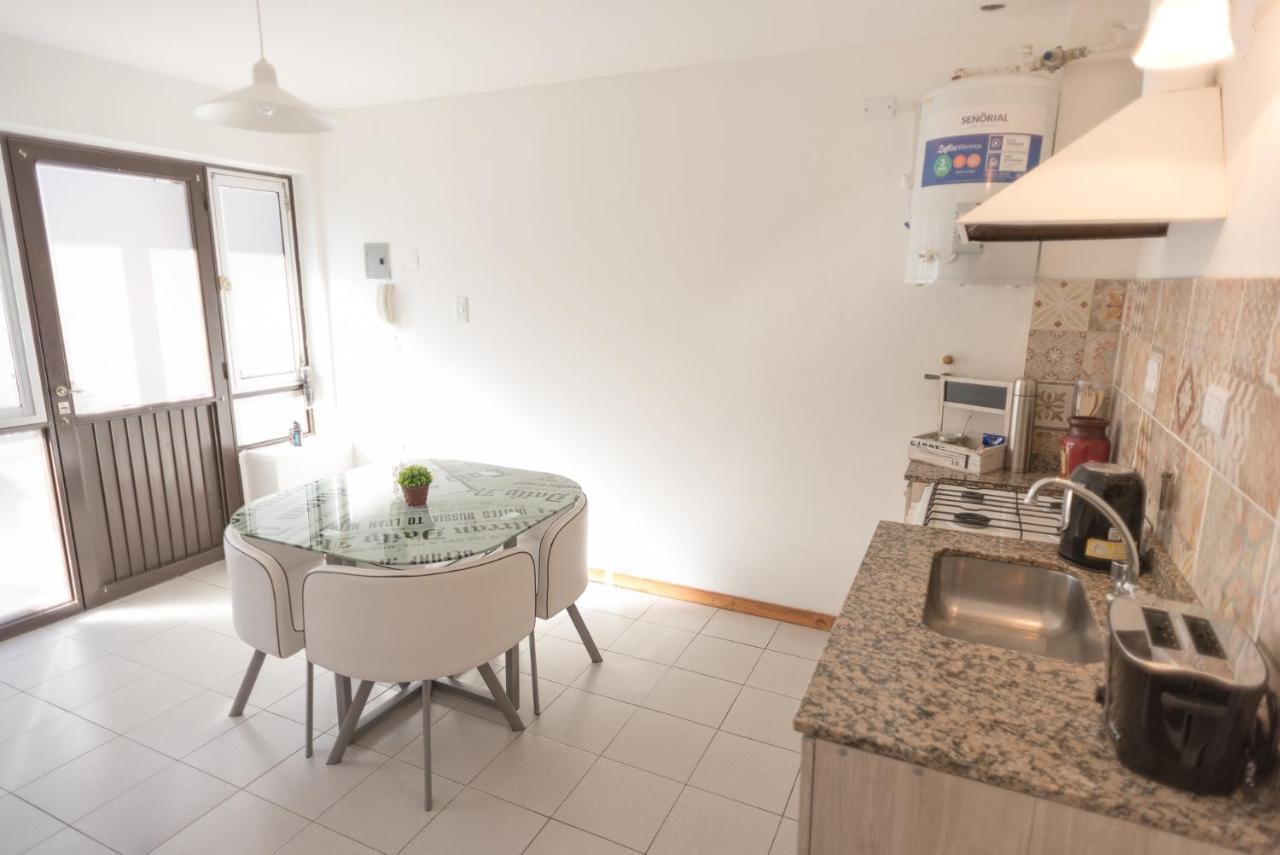 Apartamentos Quinta Seccion Мендоса Екстериор снимка